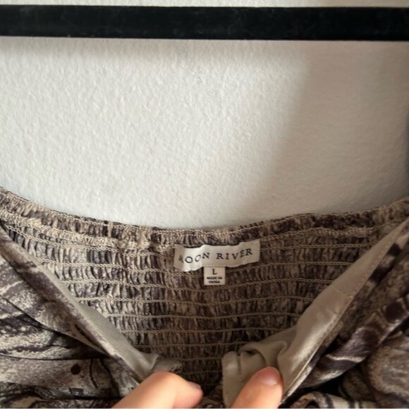 Moon River Sz L Marble Tiered Smocked Long Sleeves Bohemian Midi Dresss - Picture 6 of 11